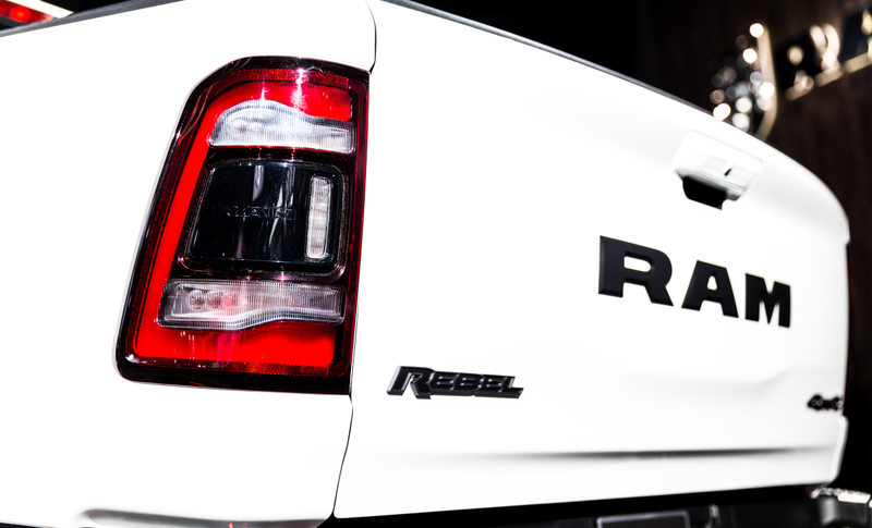 Illustration for article titled The 2019 Ram 1500 Gets Hybrid Tech And An Insane 12-Inch Touchscreen